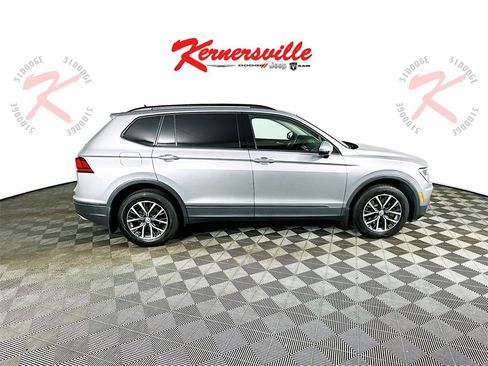 Used 2021 Volkswagen Tiguan S image 8