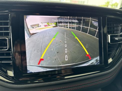 Used 2025 Dodge Durango GT AWD/4WD image 24