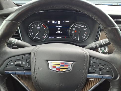 Used 2024 Cadillac XT6 Premium Luxury w/ Platinum Package AWD/4WD image 23