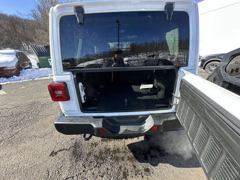 Used 2021 Jeep Wrangler Unlimited Sahara w/ LED Lighting Group image 22