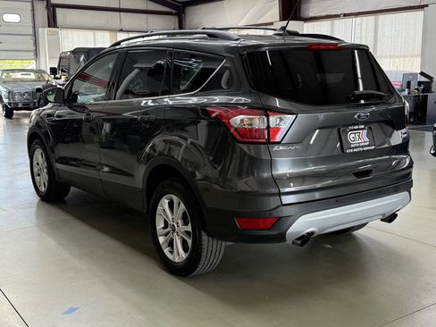 Used 2018 Ford Escape SEL AWD/4WD image 4