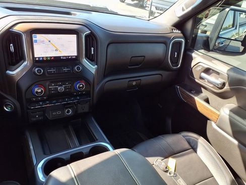 Used 2023 Chevrolet Silverado 2500 High Country w/ Z71 Off-Road Package AWD/4WD image 4