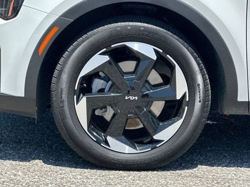 Used 2025 Kia Sorento EX AWD/4WD image 26