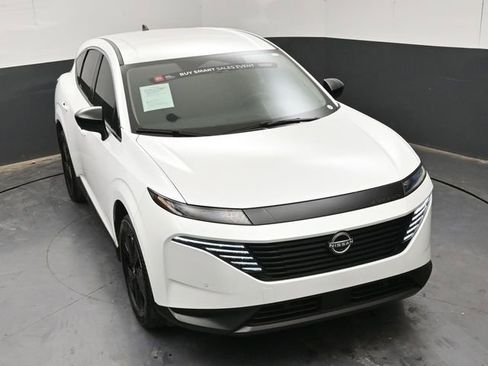 Certified 2025 Nissan Murano SV image 22