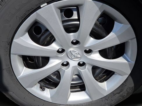 Used 2025 Toyota Corolla LE FWD image 15