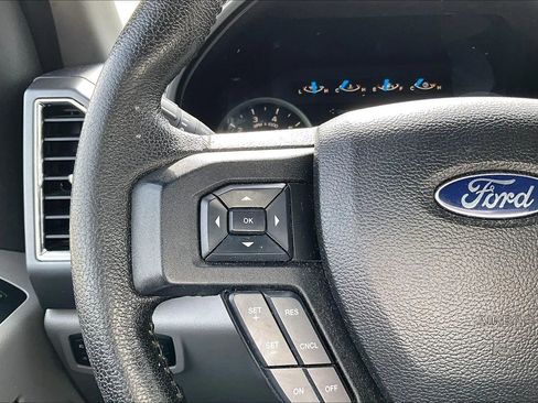 Used 2015 Ford F150 XLT w/ Equipment Group 302A Luxury AWD/4WD image 18