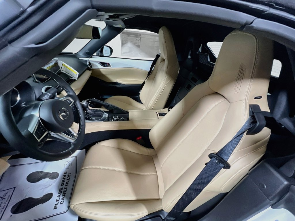 New 2026 MAZDA MX-5 Miata Grand Touring w/ Weather Package RWD image 17