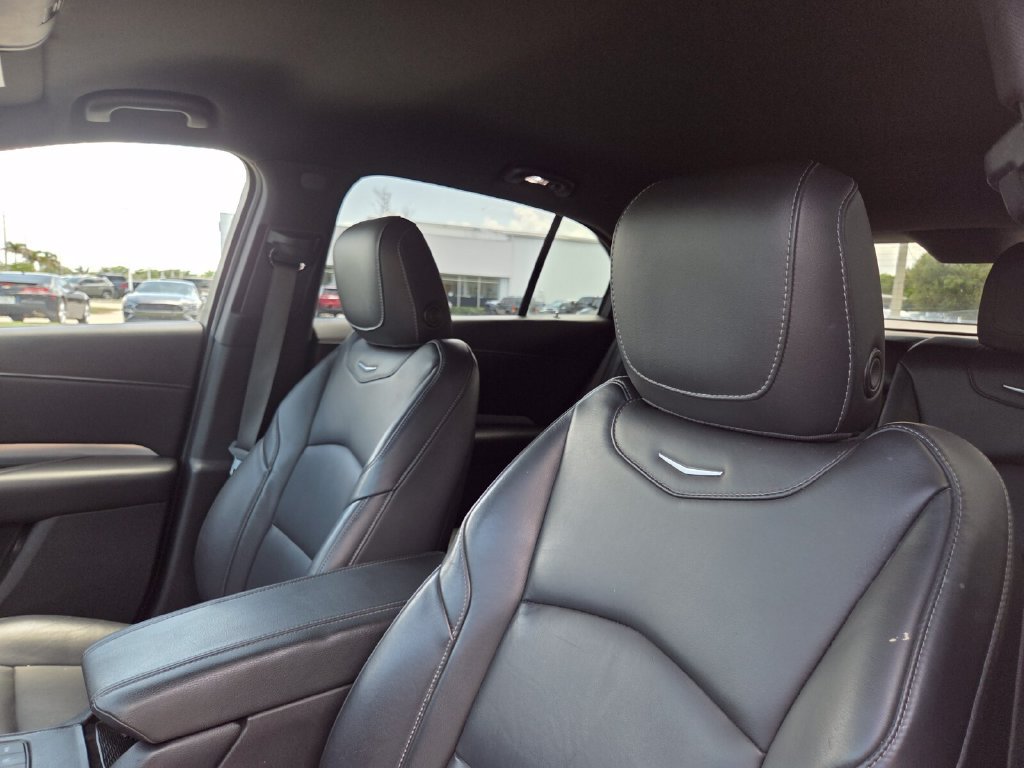 Used 2021 Cadillac XT4 Premium Luxury w/ Driver Awareness Package FWD image 27