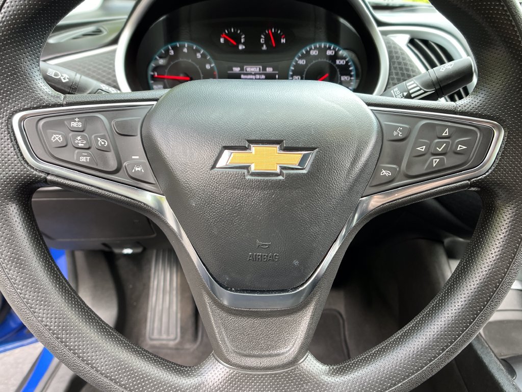Used 2023 Chevrolet Malibu LT FWD image 14