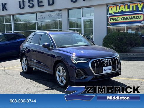 Used 2023 Audi Q3 2.0T Premium Plus w/ Premium Plus Package AWD/4WD image 1
