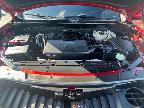 Used 2022 Cadillac Escalade Premium Luxury w/ LPO, Radiant Package image 39