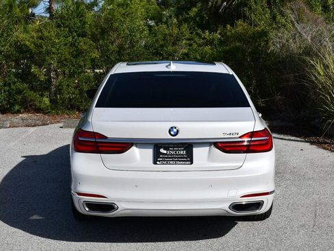 Used 2018 BMW 740i RWD image 28
