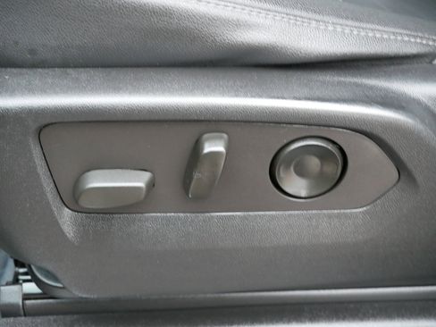 Used 2021 Chevrolet Tahoe LT image 15