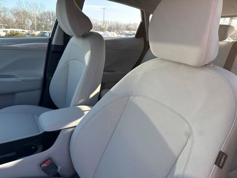 New 2026 Hyundai Kona SE image 23