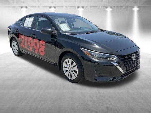 Certified 2025 Nissan Sentra S FWD image 3