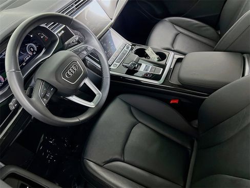 Used 2023 Audi Q7 2.0T Premium w/ Convenience Package image 23