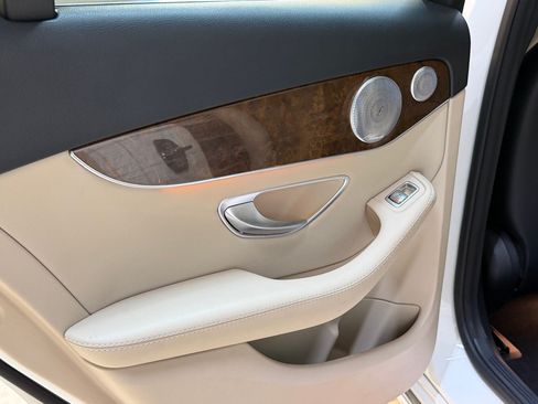 Used 2018 Mercedes-Benz C 300 Sedan image 35