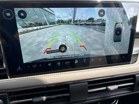 New 2025 Lincoln Corsair FWD w/ Equipment Group 101A image 32