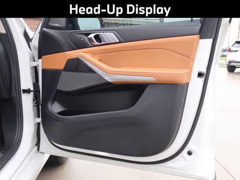 Used 2021 BMW X7 xDrive40i w/ Premium Package image 10