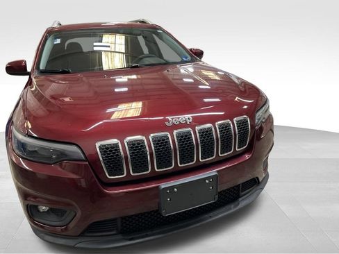 Used 2019 Jeep Cherokee Latitude w/ Popular Appearance Group FWD image 9