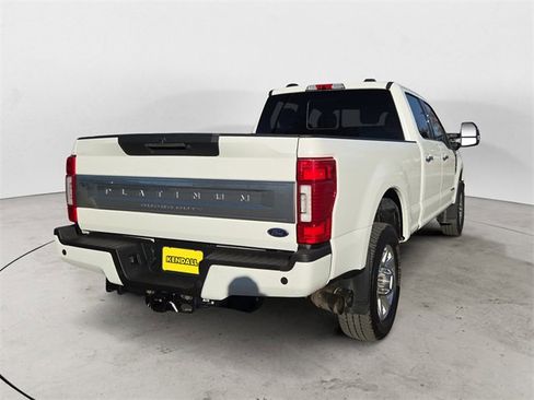 Used 2022 Ford F350 Platinum image 5