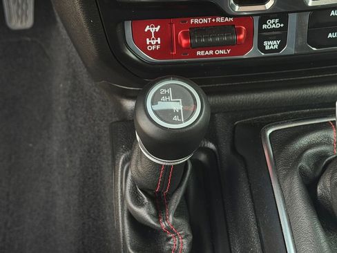 Used 2021 Jeep Wrangler Unlimited Rubicon AWD/4WD image 14