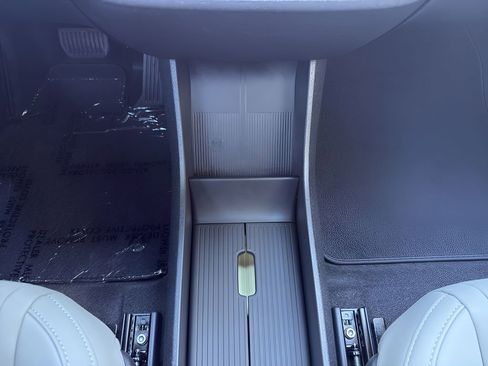 New 2026 Volvo EX30 Cross Country Ultra w/ Protection Package AWD/4WD image 22