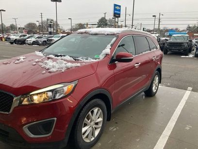 Used 2017 Kia Sorento LX w/ LX Convenience Package