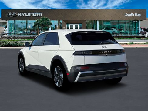 New 2026 Hyundai Ioniq 5 SEL RWD image 5