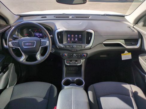 Certified 2022 GMC Terrain SLE w/ Driver Convenience Package image 26