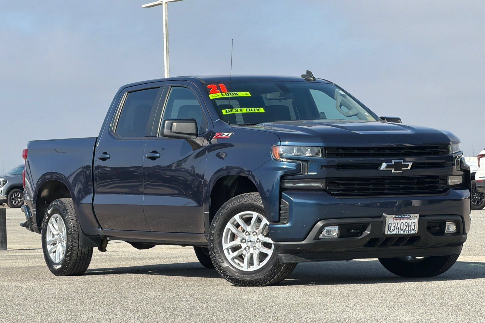Used 2021 Chevrolet Silverado 1500 RST AWD/4WD image 2