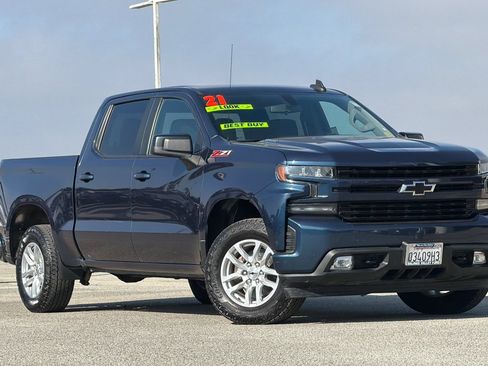 Used 2021 Chevrolet Silverado 1500 RST AWD/4WD image 2