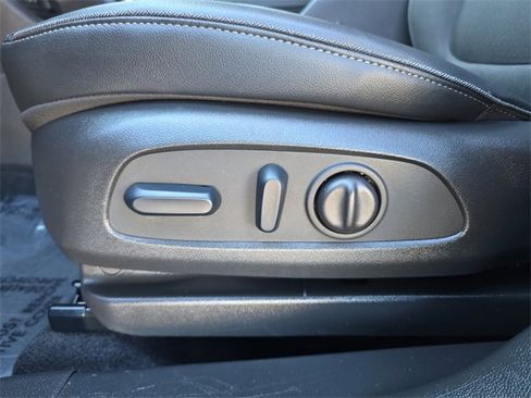 Certified 2023 Buick Encore GX Select w/ Sport Touring Package image 18