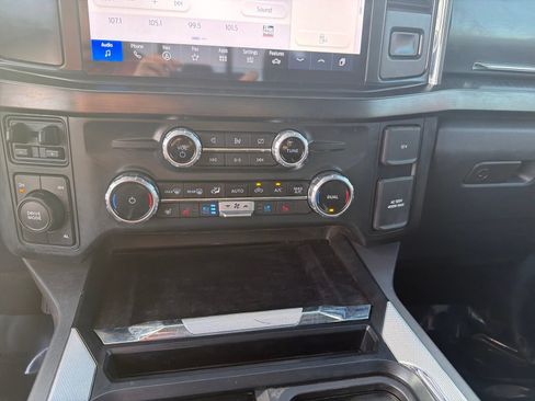 Used 2023 Ford F350 Lariat w/ FX4 Off-Road Package AWD/4WD image 19