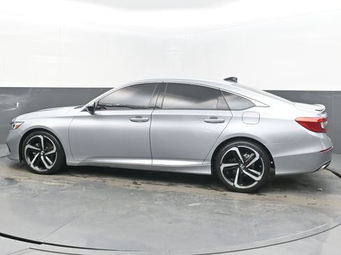 Used 2022 Honda Accord Sport image 5