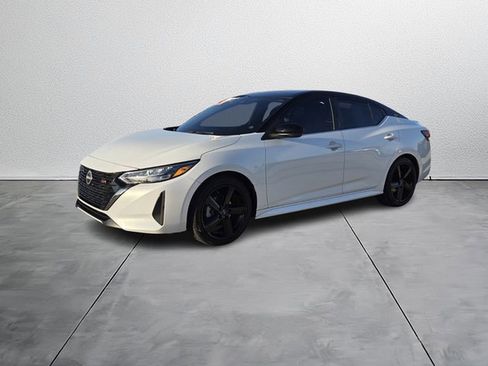 Used 2024 Nissan Sentra SR image 2
