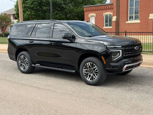 New 2026 Chevrolet Tahoe Z71 w/ Comfort Package AWD/4WD image 2