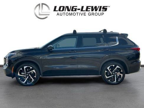 Used 2022 Mitsubishi Outlander SEL image 2