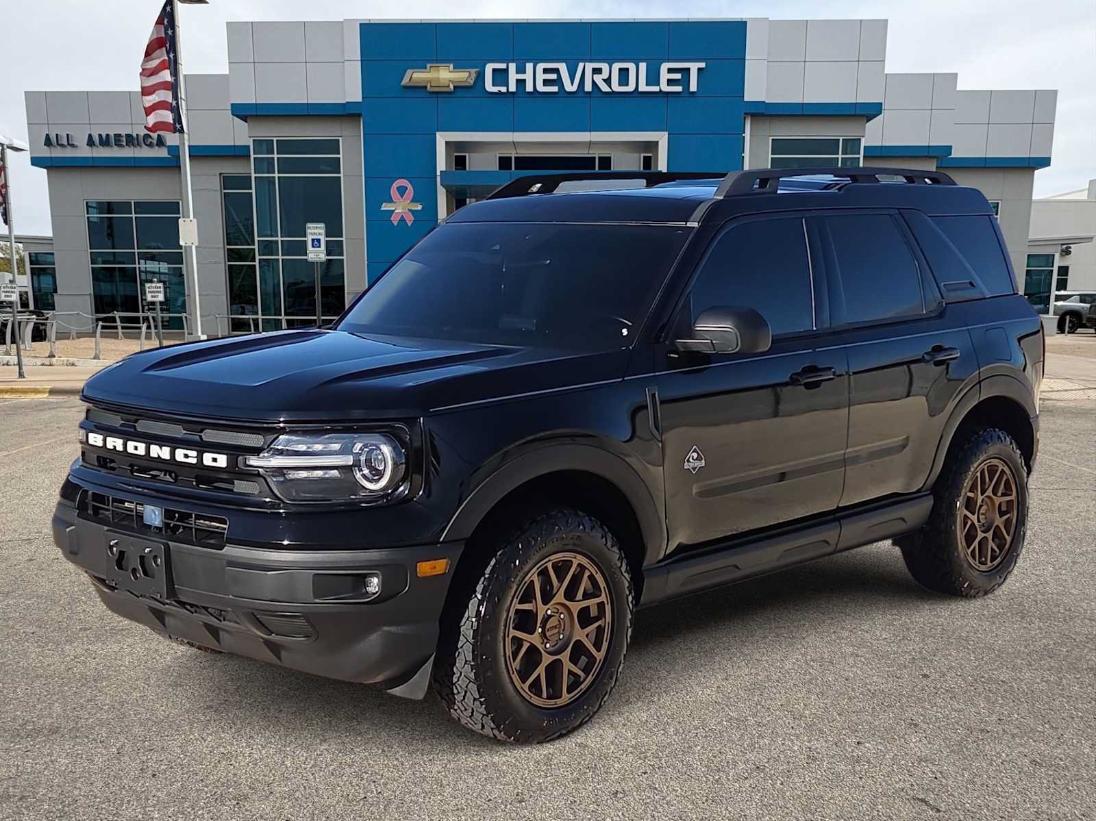 Used 2023 Ford Bronco Sport Outer Banks w/ Tech Package AWD/4WD image 1