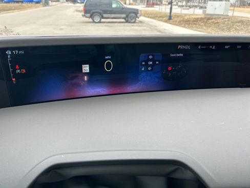 Used 2024 Lincoln Nautilus Premier w/ Equipment Group 102A image 15