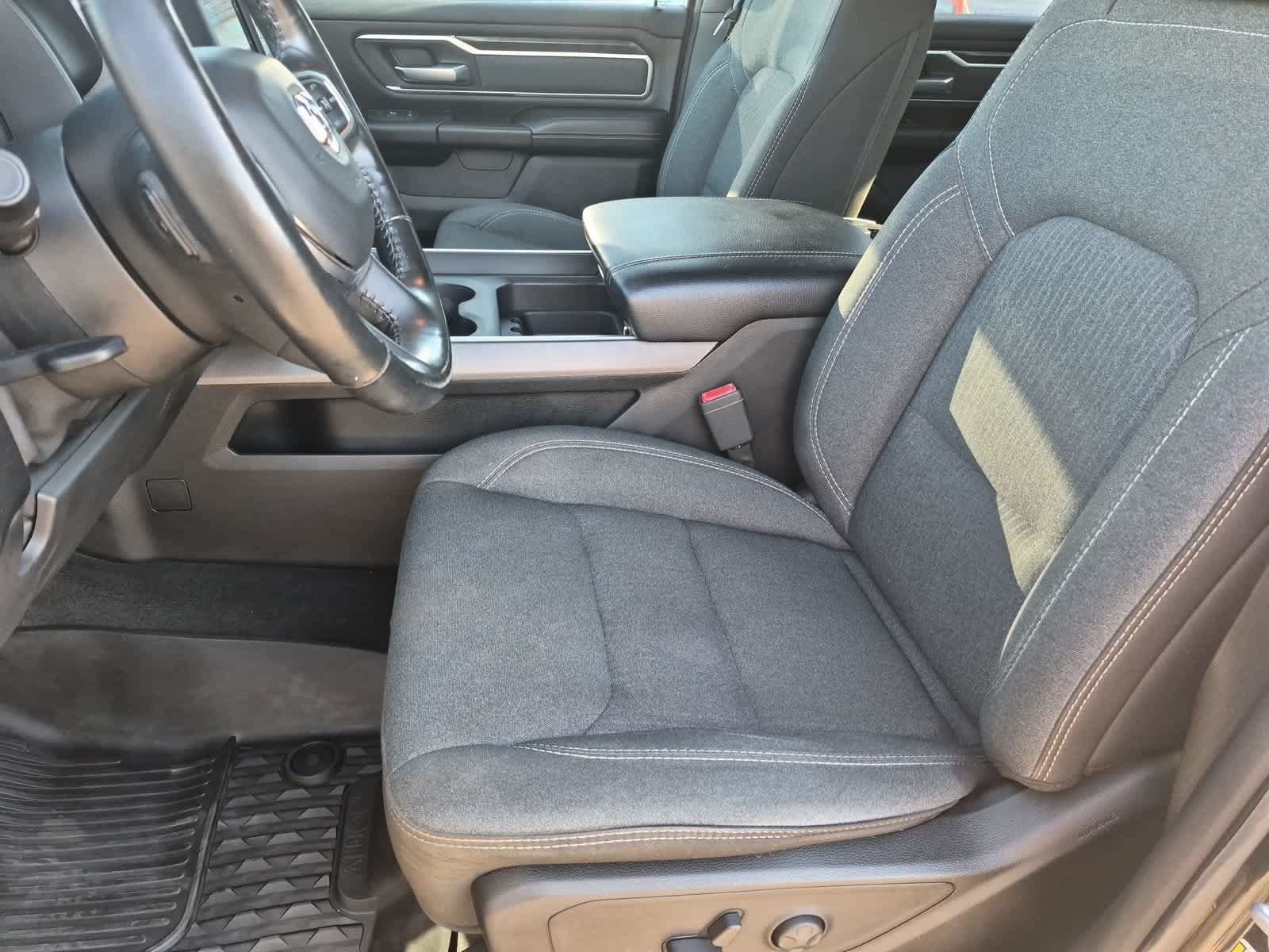 Used 2019 RAM 1500 Big Horn AWD/4WD image 16