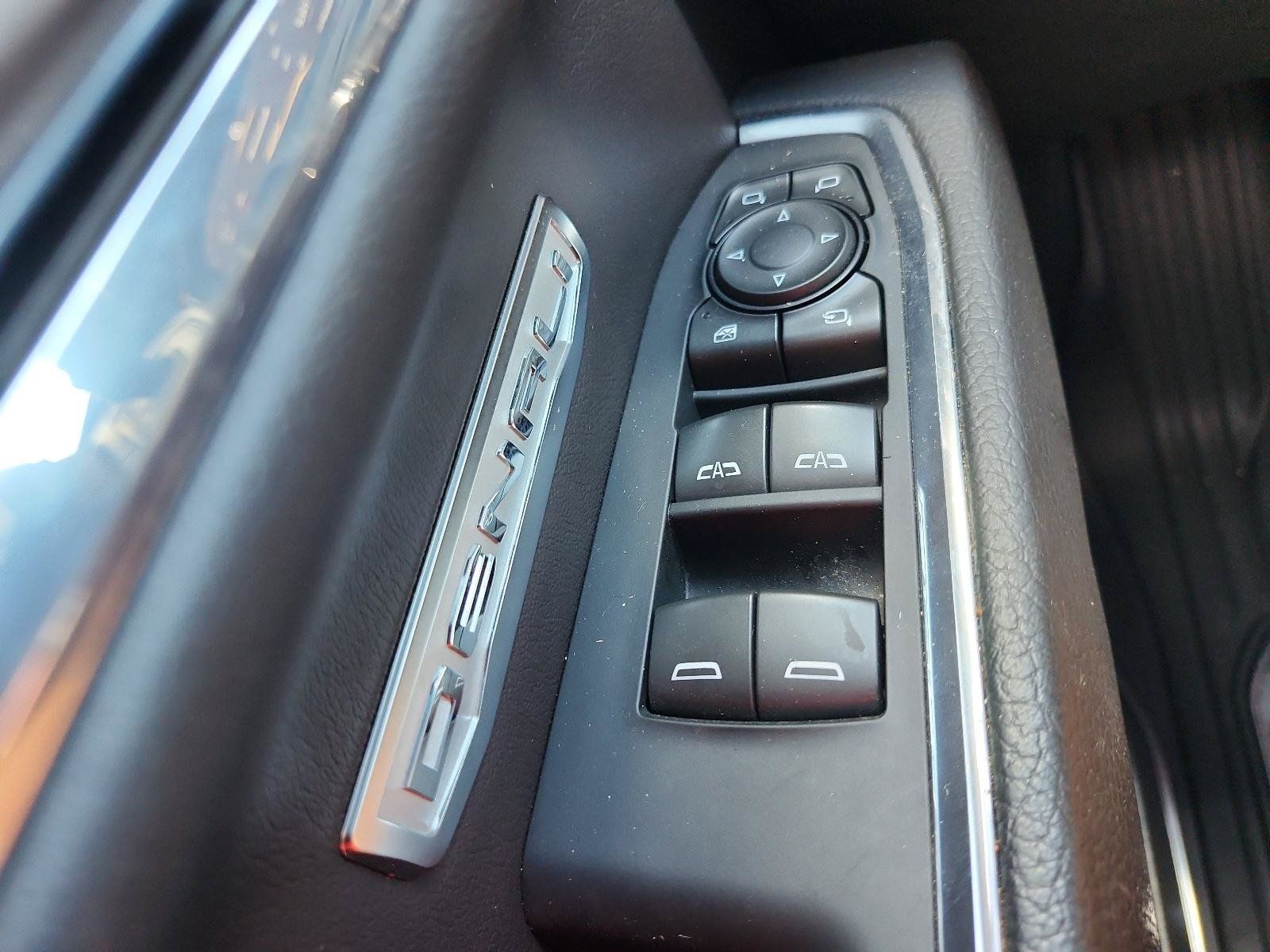 Used 2024 GMC Sierra 1500 Denali AWD/4WD image 23