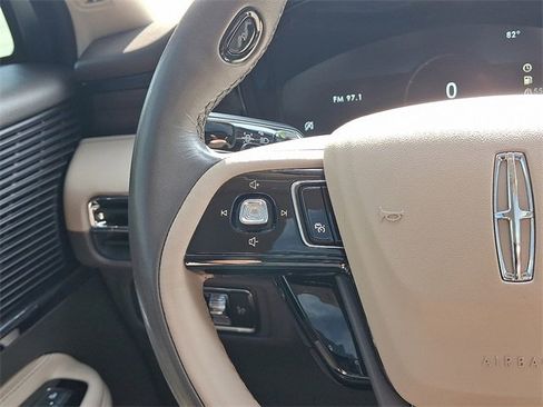 Certified 2022 Lincoln Corsair Reserve w/ Equipment Group 201A image 23