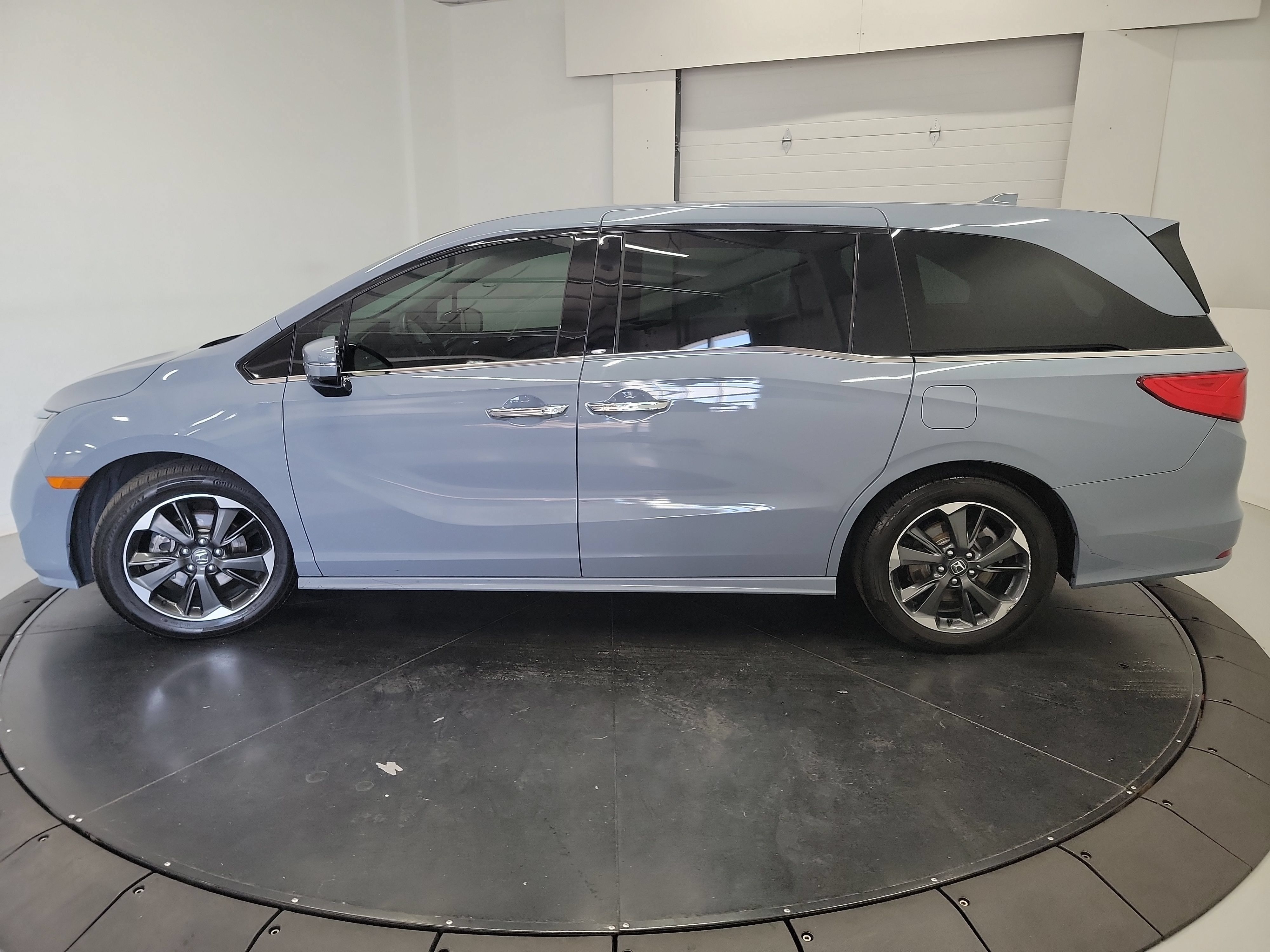 Certified 2023 Honda Odyssey Elite image 5