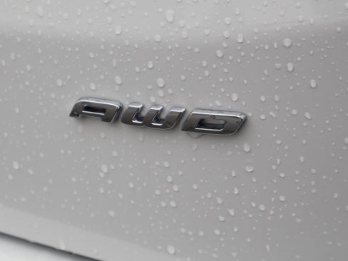 Used 2023 Ford Edge SEL w/ Convenience Package image 17