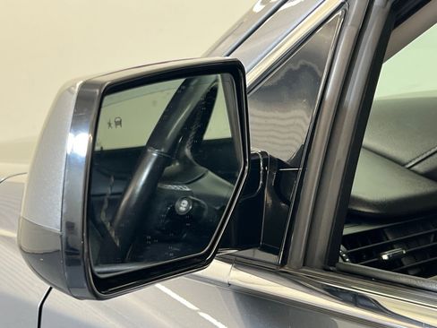 Used 2020 GMC Yukon XL Denali w/ Denali Ultimate Package image 21