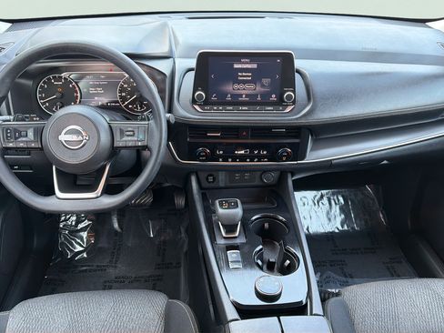 Used 2024 Nissan Rogue SV AWD/4WD image 14