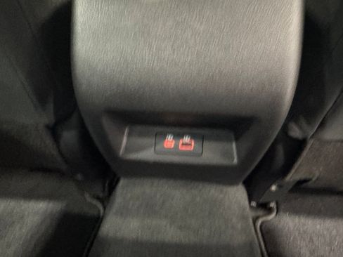 Used 2024 Nissan Altima 2.5 SV AWD/4WD image 12
