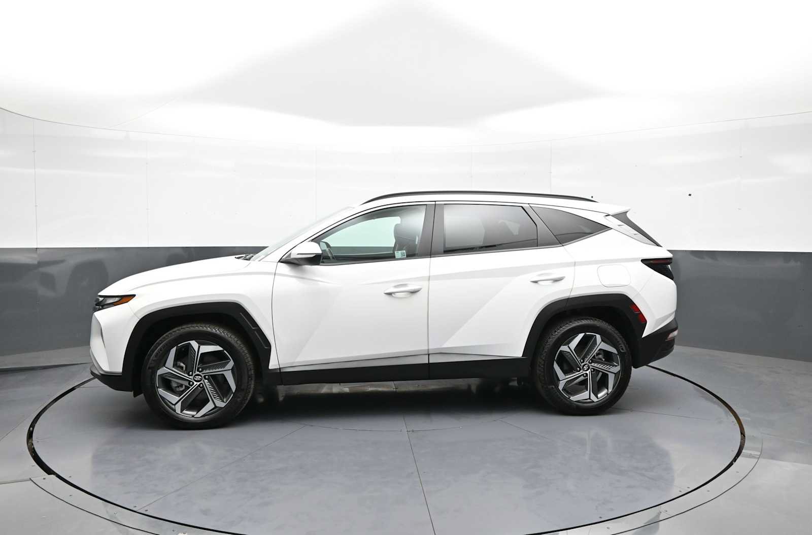 Used 2024 Hyundai Tucson SEL w/ Convenience Package AWD/4WD image 8