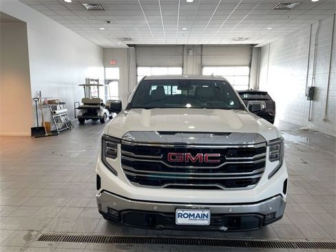 Used 2023 GMC Sierra 1500 SLT w/ SLT Premium Plus Package image 7